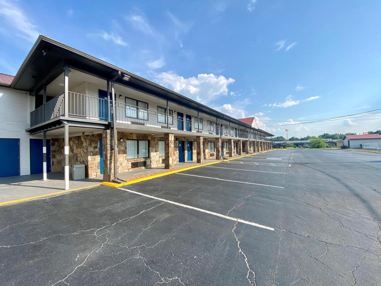 Motel 6 Manchester Tn Exterior photo