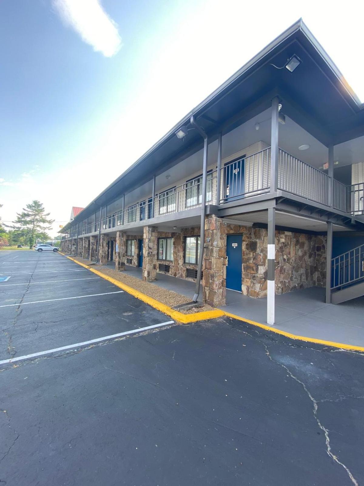 Motel 6 Manchester Tn Exterior photo