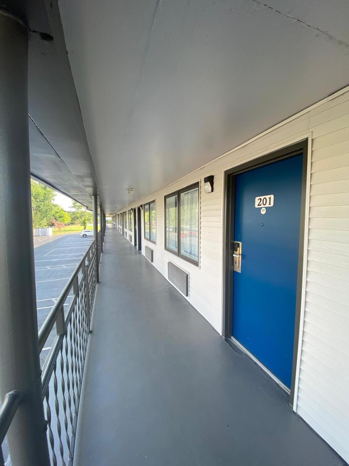 Motel 6 Manchester Tn Exterior photo